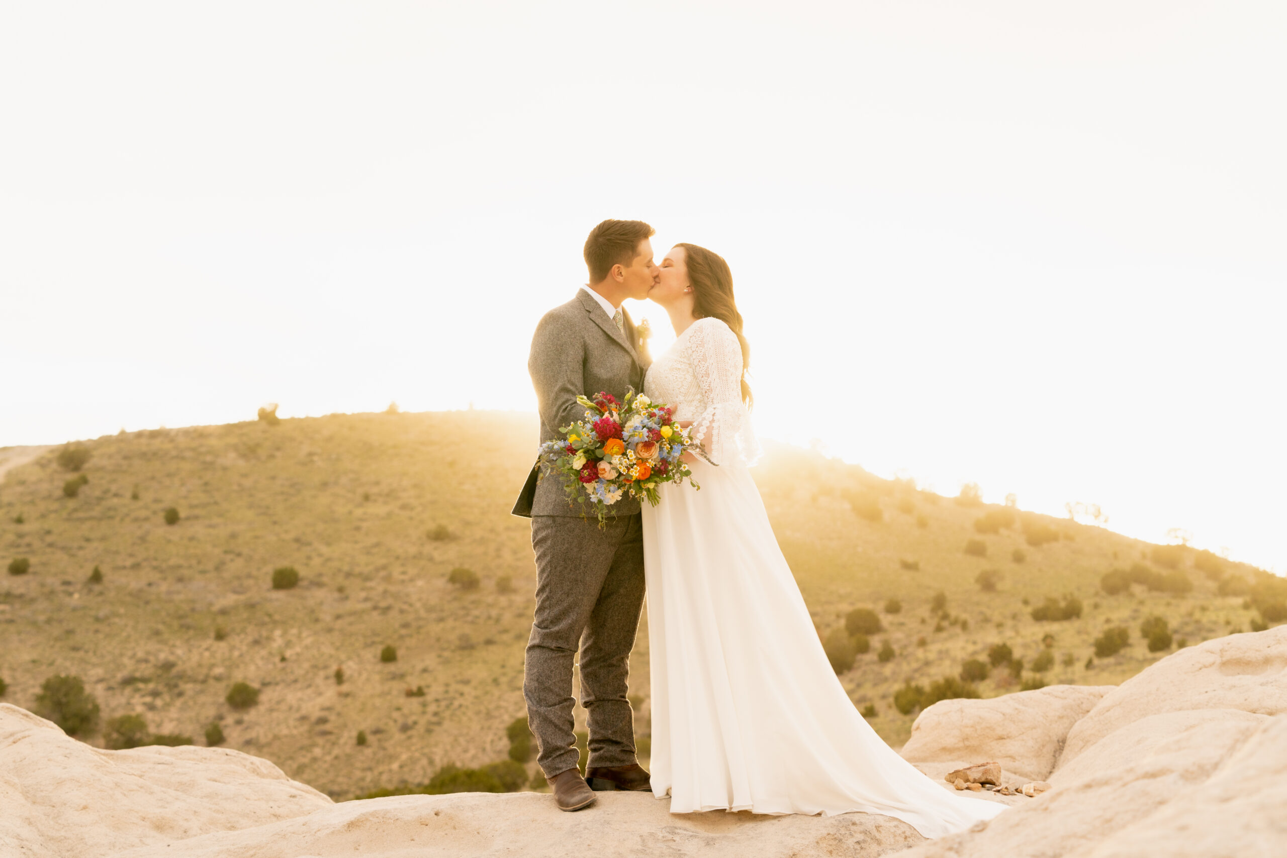 E+P Utah Wedding | Jordan River Temple | Aspen Landing